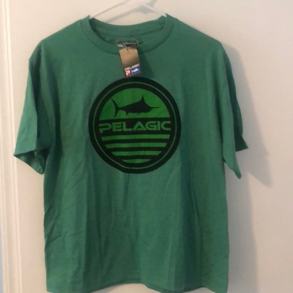 Pelagic T-shirt - NWT - boys large